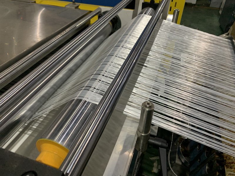 PP/PE/PA/PC/PET +連續(xù)玻璃纖維增強熱塑性預浸料單向帶生產線(CFRT-UD 帶)