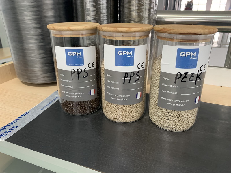 PPS+連續(xù)碳纖維增強熱塑性預(yù)浸料單向帶生產(chǎn)線（CFRTP-UD帶）