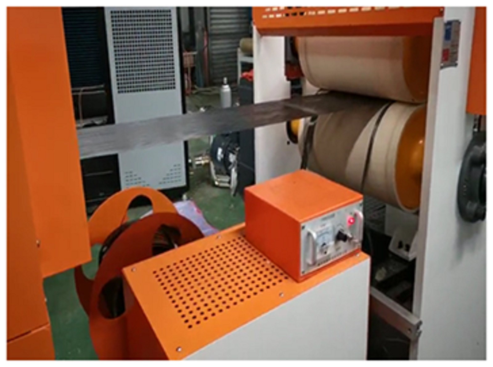 尼龍(PA)+連續(xù)碳纖維增強(qiáng)熱塑性單向預(yù)浸帶生產(chǎn)線(CFRTP-UD帶)